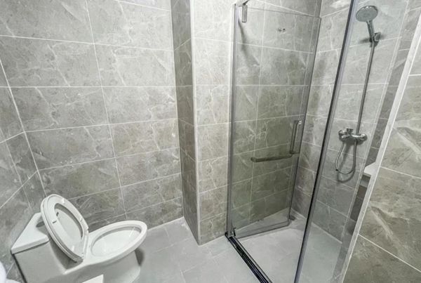 A825